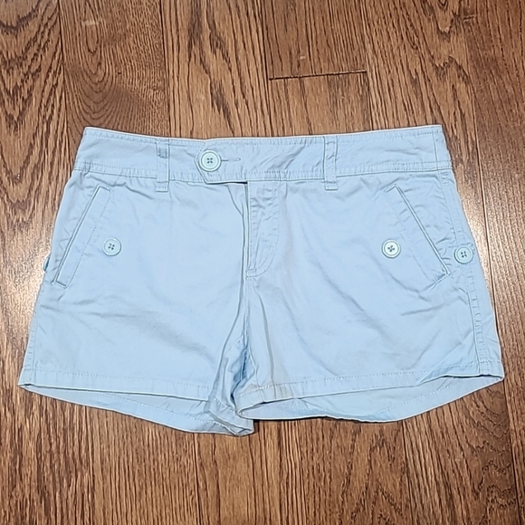 2/$25 Pretty baby blue shorts. Size6 - Picture 1 of 4